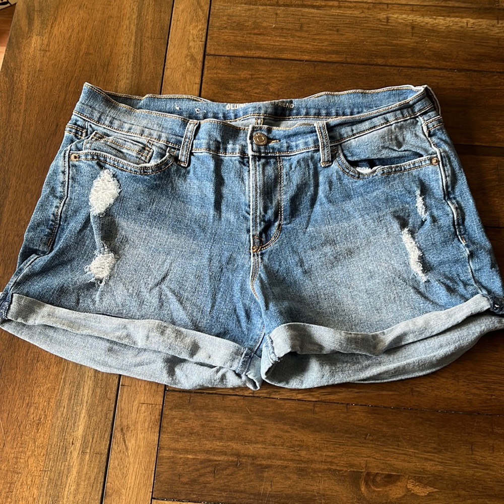Old Navy Boyfriend Jean shorts. Sz 10